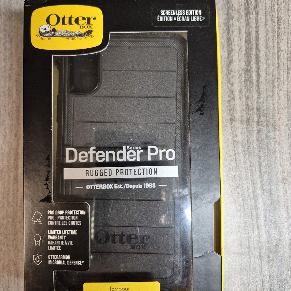 OtterBox Rugged Black Case